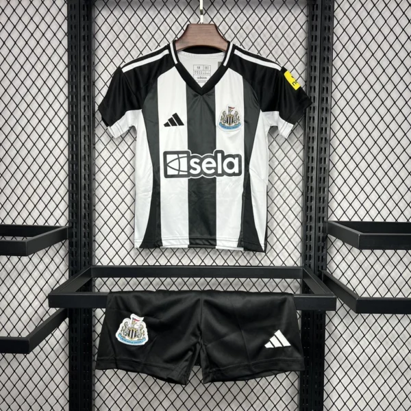 Kit Infantil Newcastle I 2024/25 (Camisa + Short + Meião)